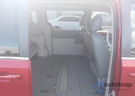 2009 Chrysler Town & Country Touring из США, поврежденный, VIN 2A8HR54X39R581552